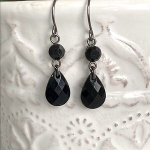 Black Multifaceted Tear Drop Silver Vintage Earrings